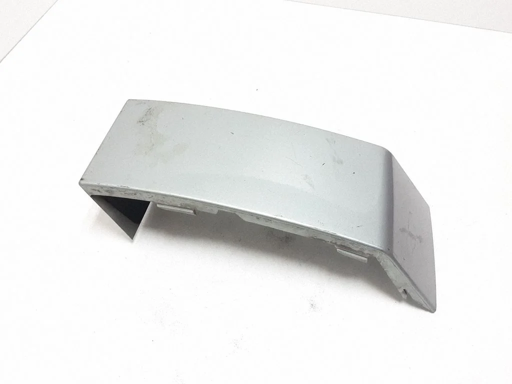Rear/tail light trim molding – Volvo XC90 (2003-2006)