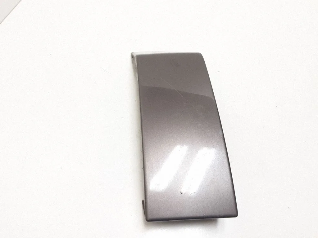 Rear/tail light trim molding – Volvo XC90 (2007-2014)