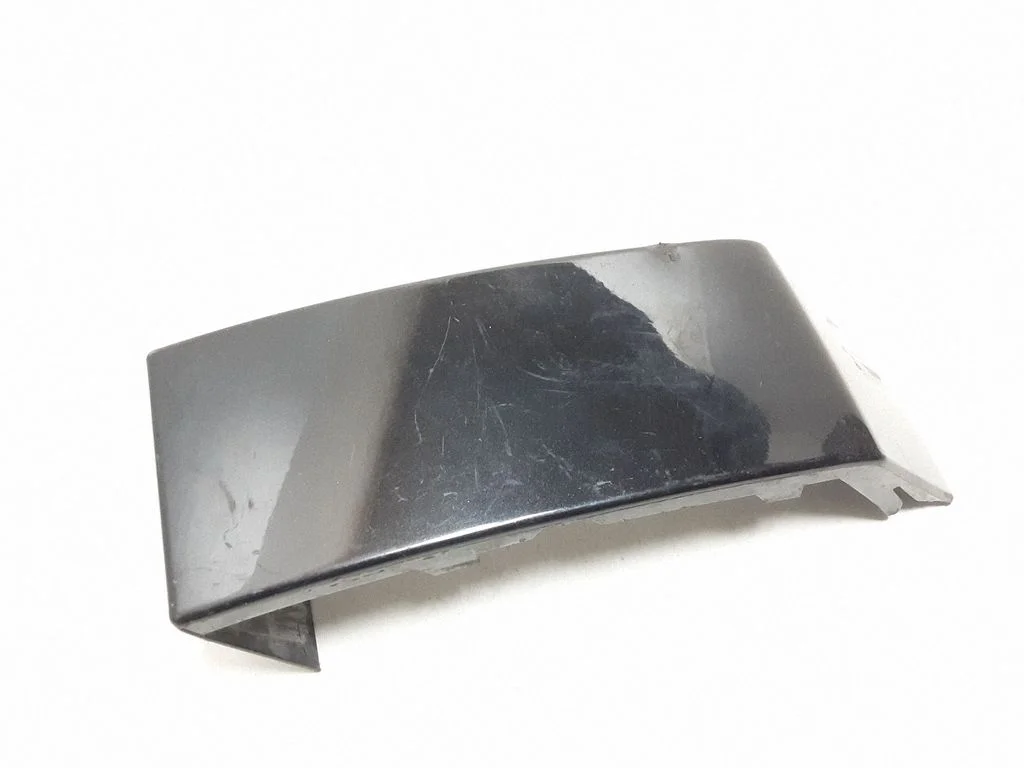 Rear/tail light trim molding – Volvo XC90 (2007-2014)