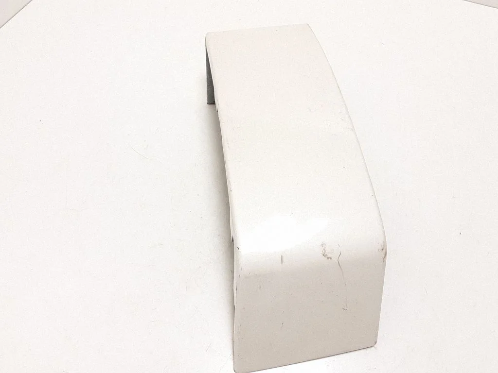Rear/tail light trim molding – Volvo XC90 (2007-2014)