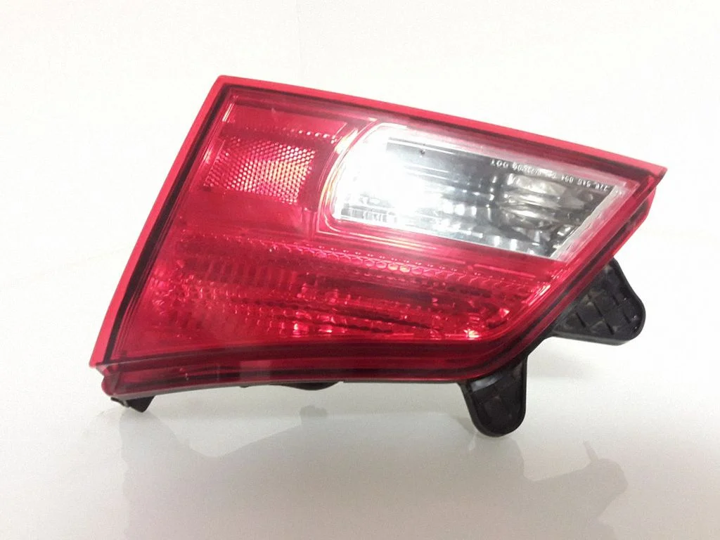 Tailgate rear/tail lights – Subaru Outback (2009-2014)