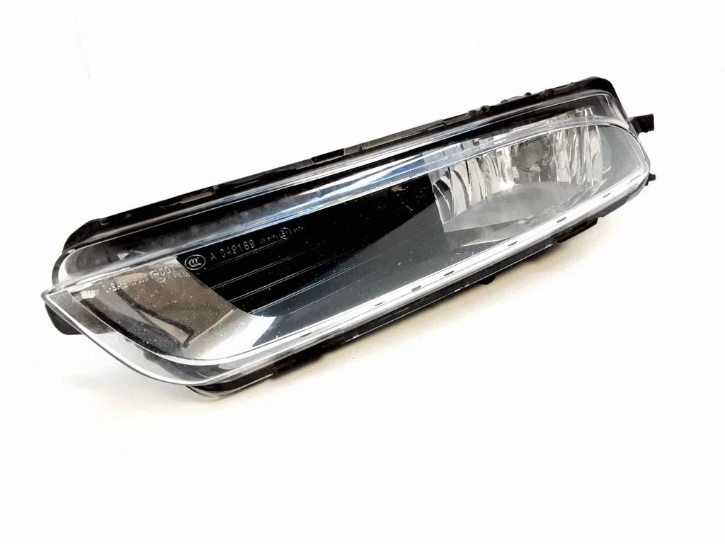Priekšējais miglas lukturis 3C8941699