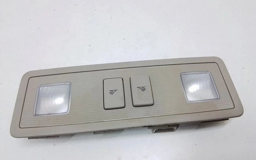Rear seat light 3CN947290