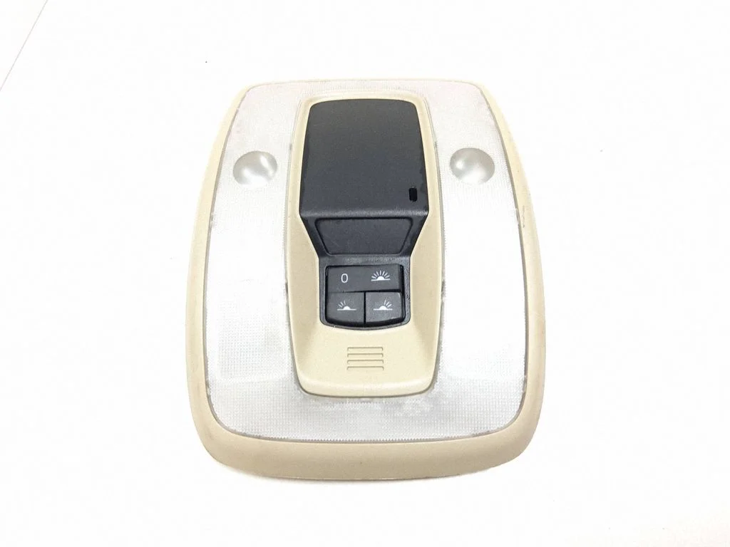 Priekšējo sēdvietu apgaismojuma lukturis – Volvo S60 (2011-2013)