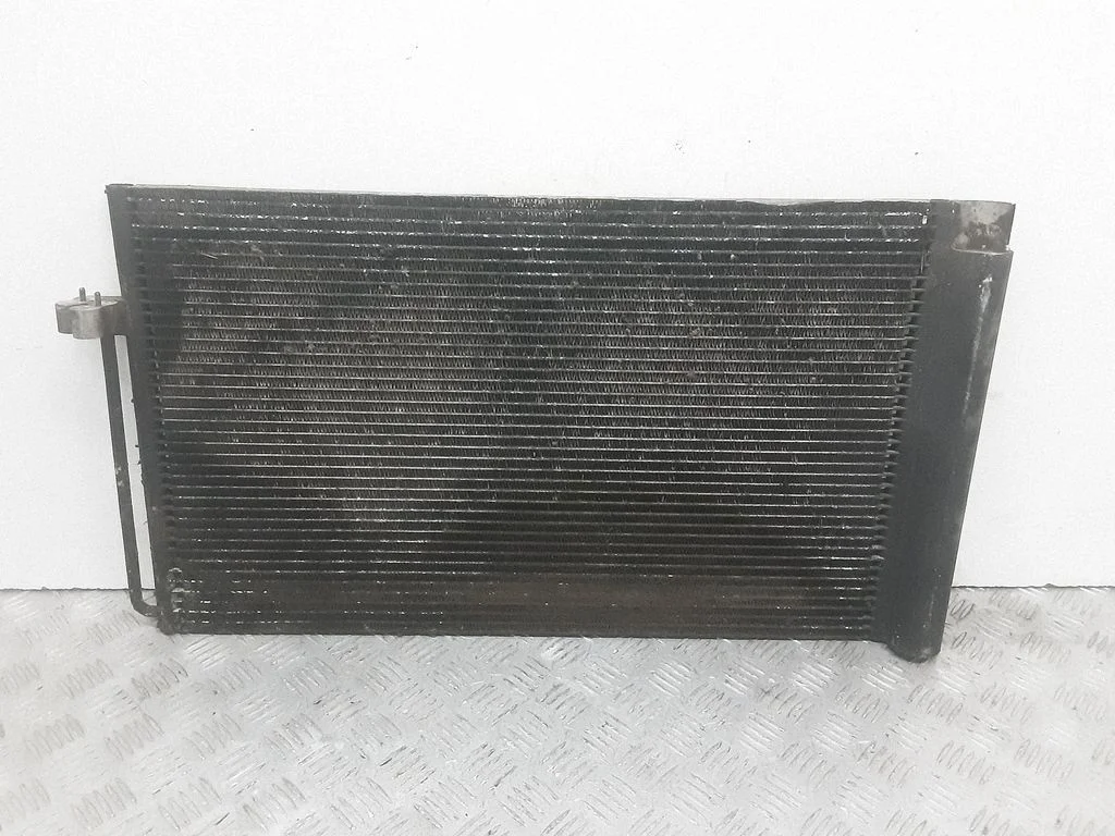 Skraplacz klimatyzacji – BMW Seria 5 E60 E61 (2004-2010)