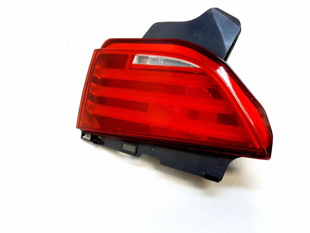Tailgate rear/tail lights 7199638