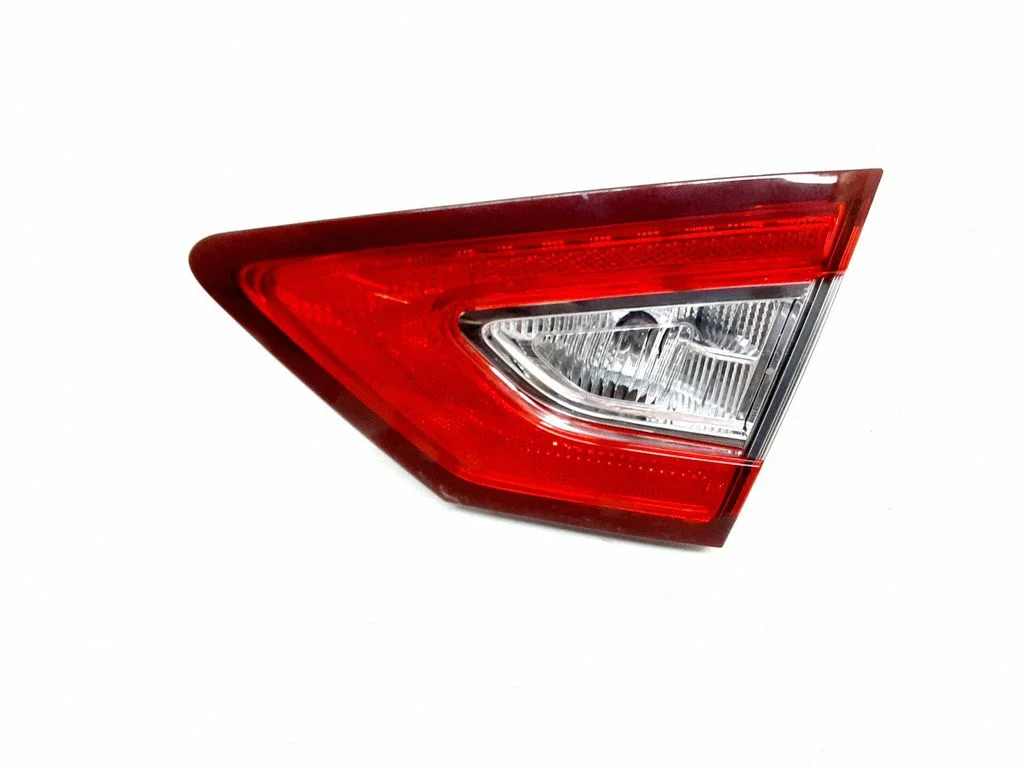 Tailgate rear/tail lights DS7313A602AE
