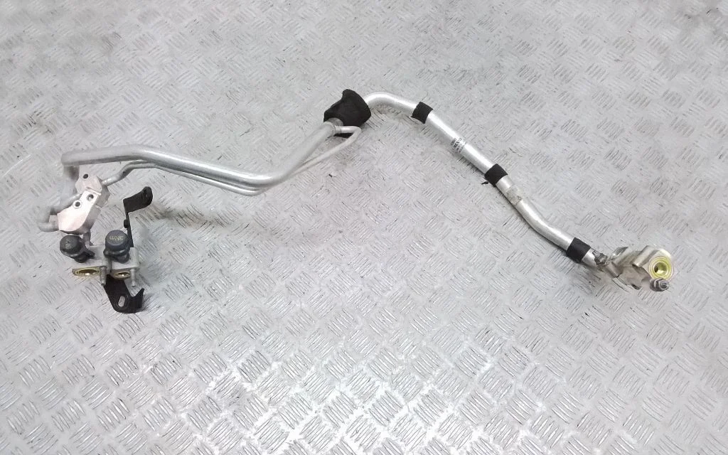 Air conditioning (A/C) pipe/hose 31469982