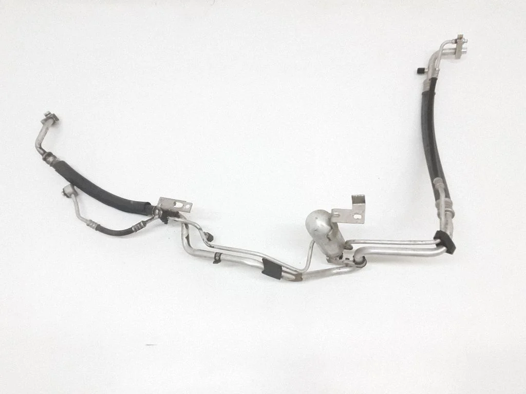 Air conditioning (A/C) pipe/hose 38721K