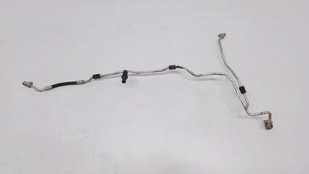 Kliimaseadme toru / voolik – BMW 7-seeria F01 F02 F03 F04 (2008-2016)