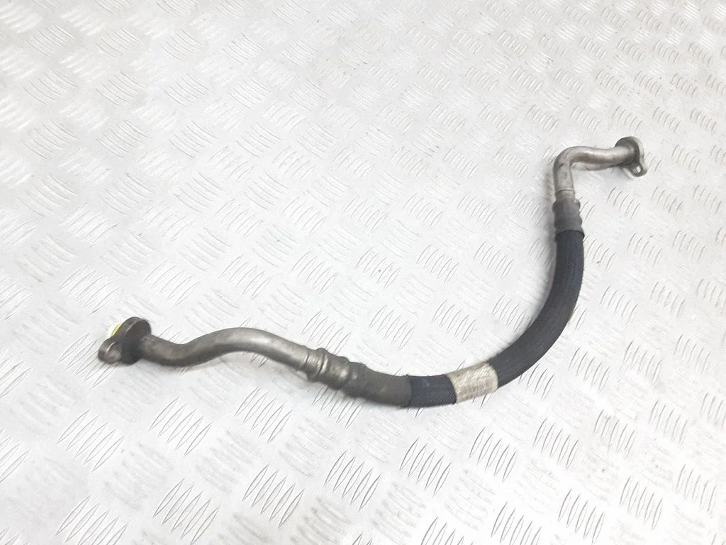 Air conditioning (A/C) pipe/hose 31332529