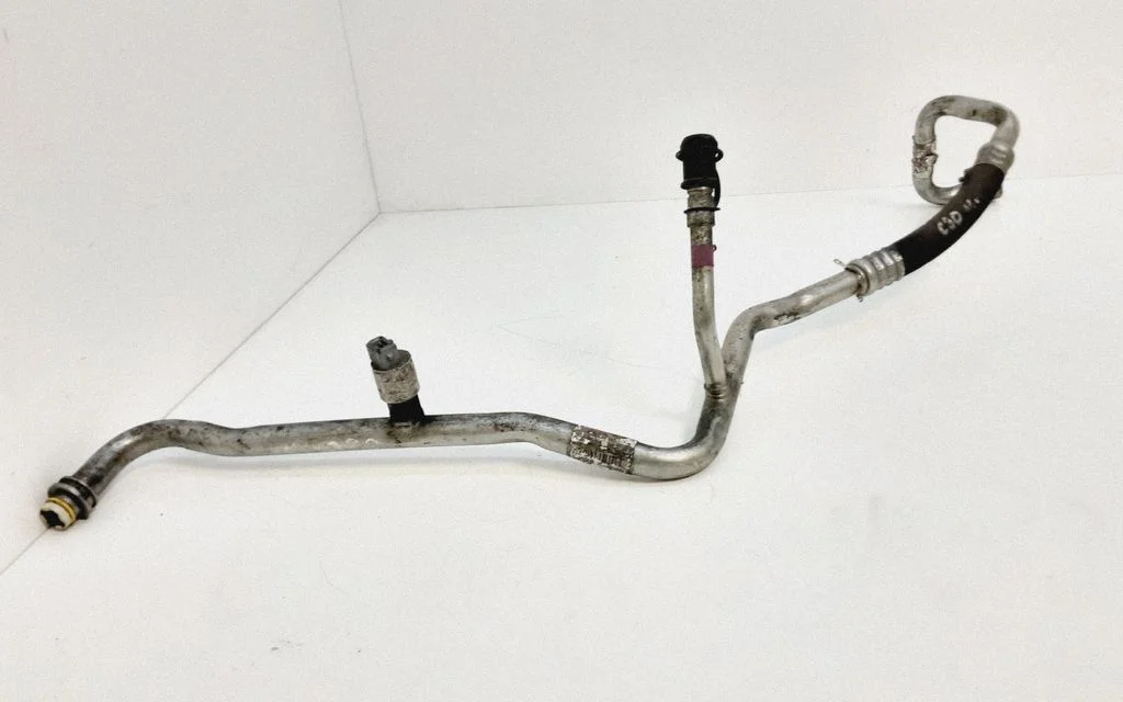 Air conditioning (A/C) pipe/hose – Volvo C30 (2010-2013)
