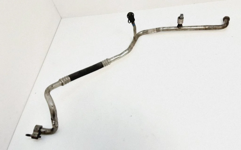 Air conditioning (A/C) pipe/hose