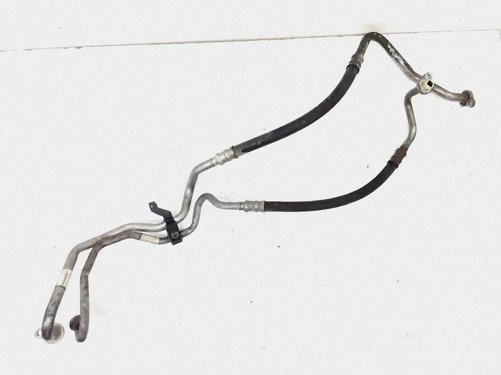 Air conditioning (A/C) pipe/hose 31250477