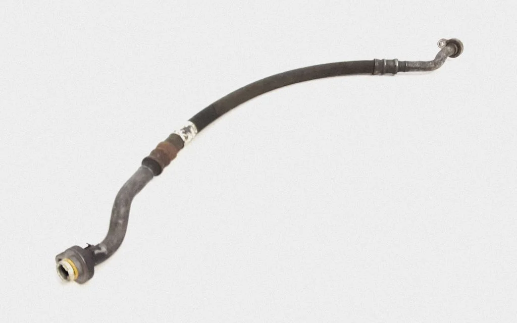 Air conditioning (A/C) pipe/hose