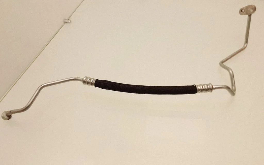 Air conditioning (A/C) pipe/hose