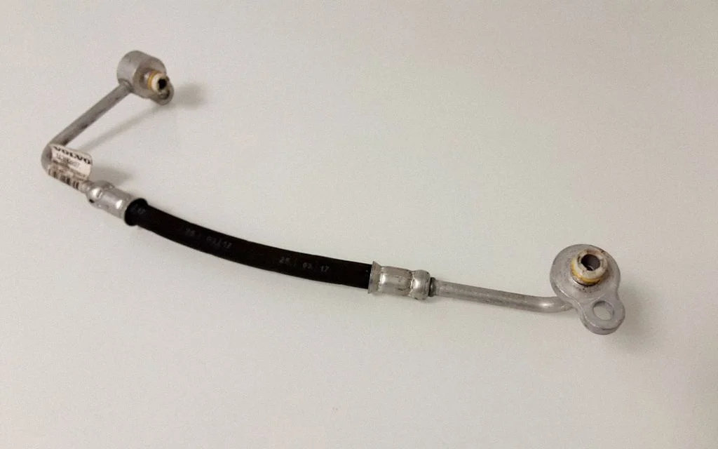 Air conditioning (A/C) pipe/hose 31390897