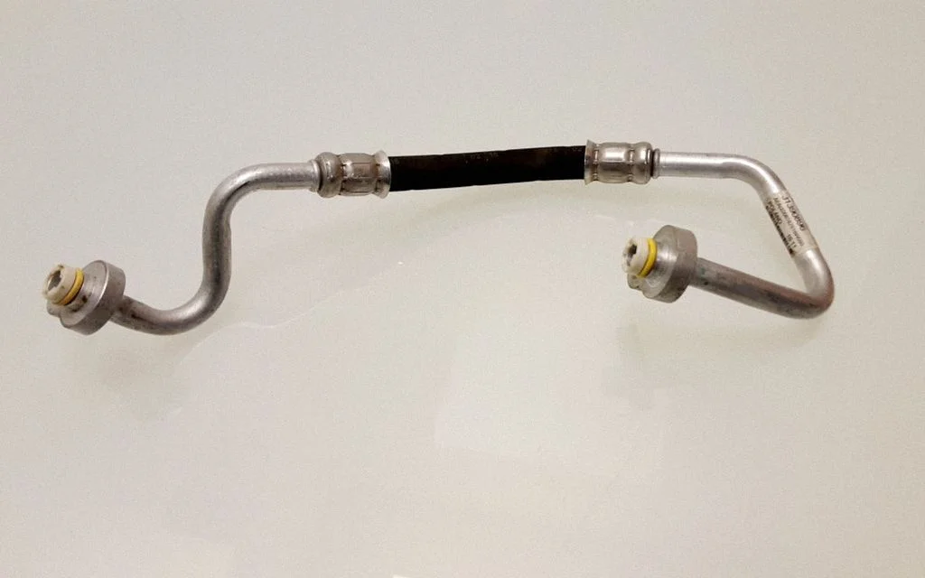 Air conditioning (A/C) pipe/hose 31390896