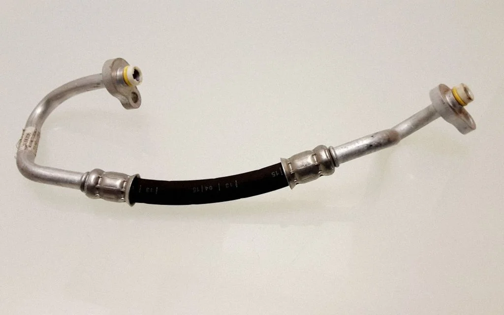 Air conditioning (A/C) pipe/hose 31390896