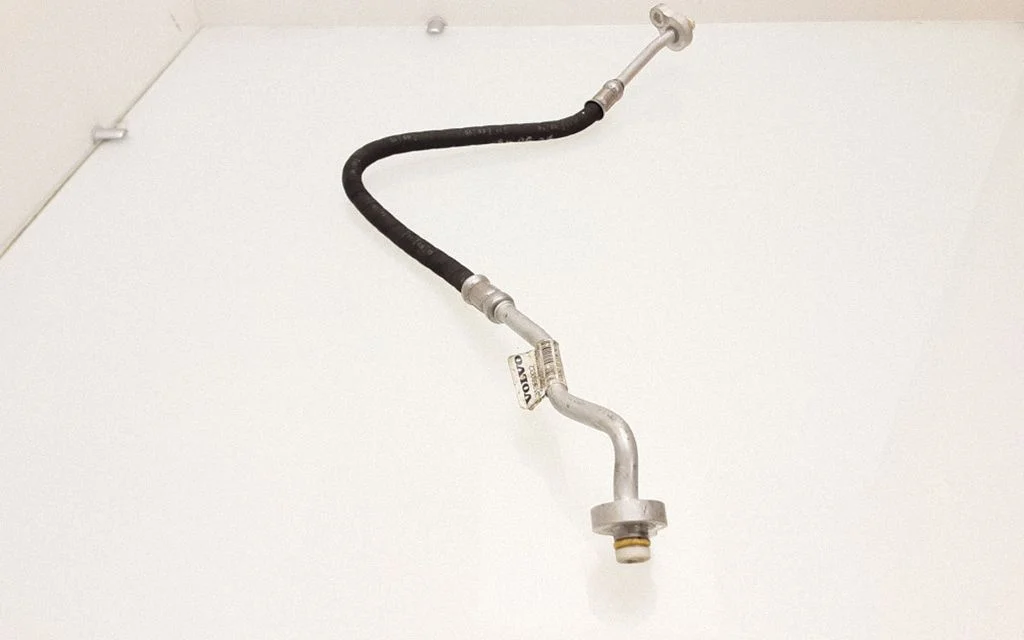 Air conditioning (A/C) pipe/hose – Volvo XC90 (2014-)