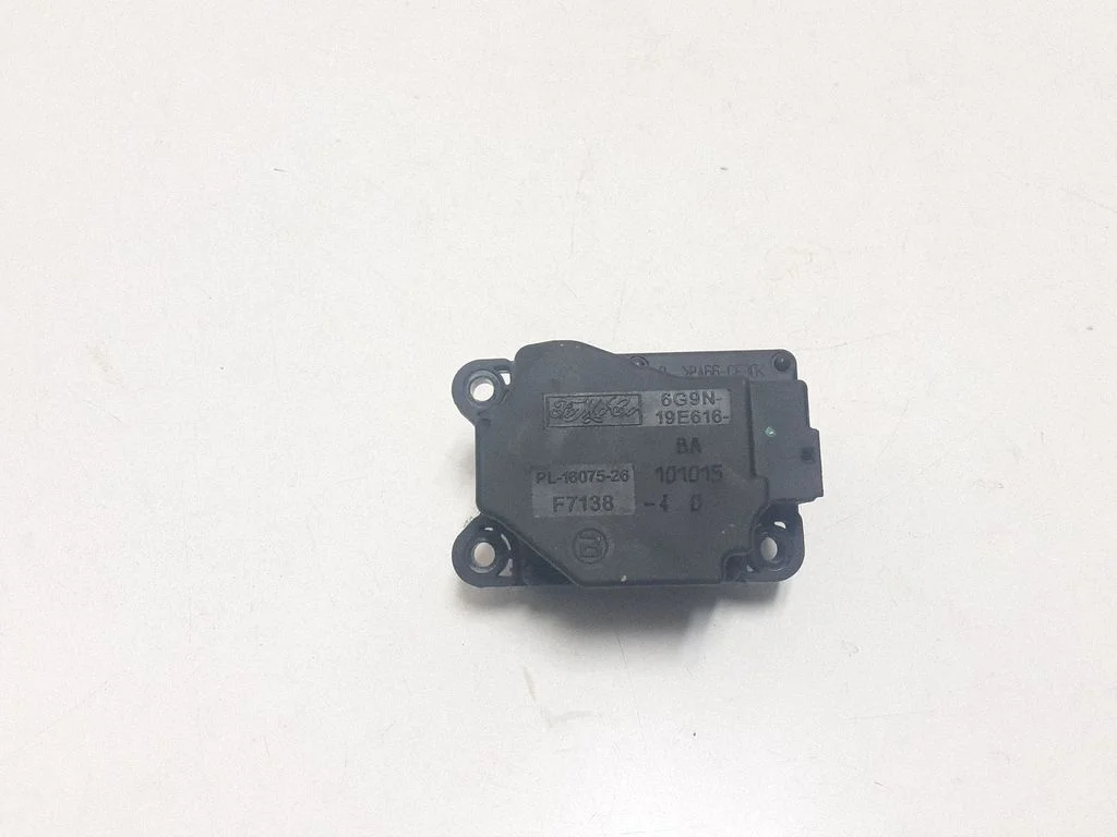 Silniczek klapki nawiewu 6G9N19E616