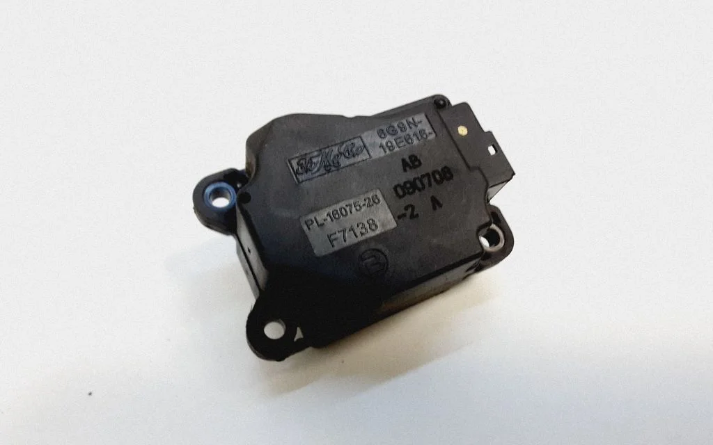Silniczek klapki nawiewu 6G9N19E616AB