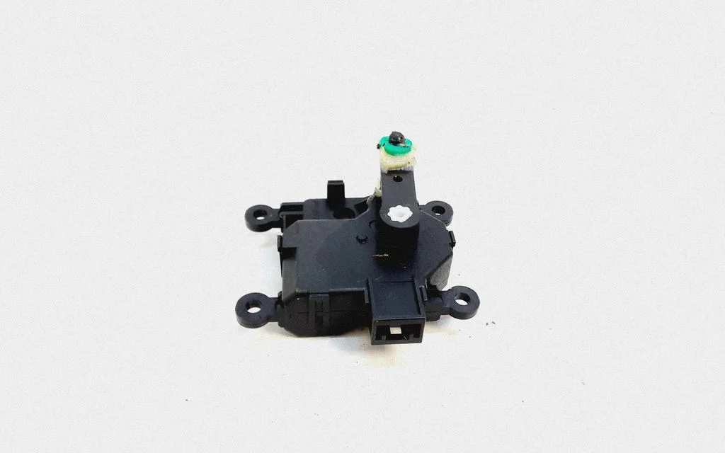Air flap motor/actuator 8Y13E