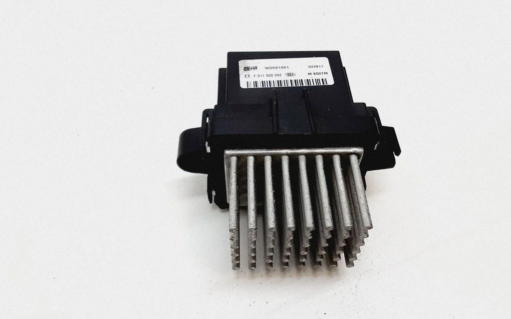 Heater blower motor/fan resistor – Chrysler Town & Country V (2008-2016)