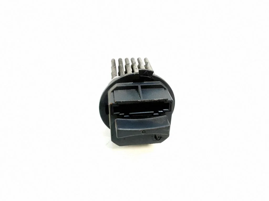 Heater blower motor/fan resistor – Volvo V70 (2005-2008)