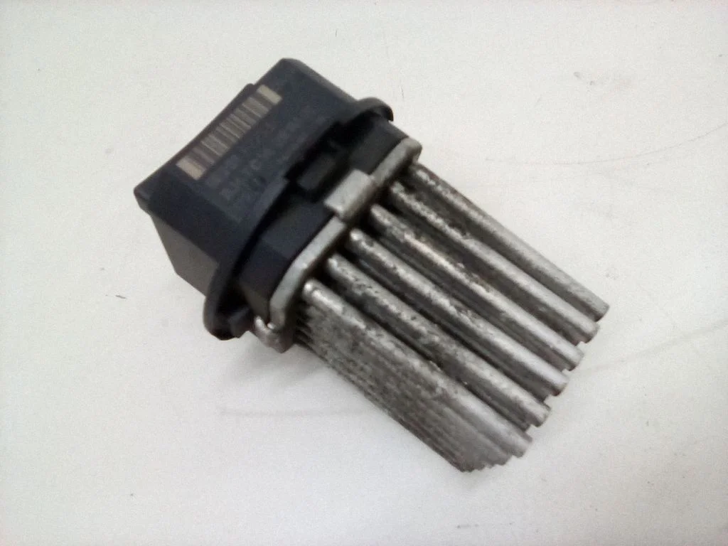 Heater blower motor/fan resistor