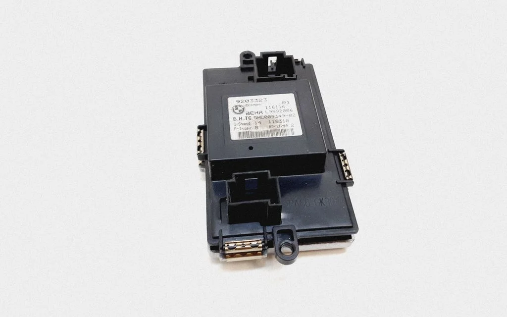 Heater blower motor/fan resistor 9203323