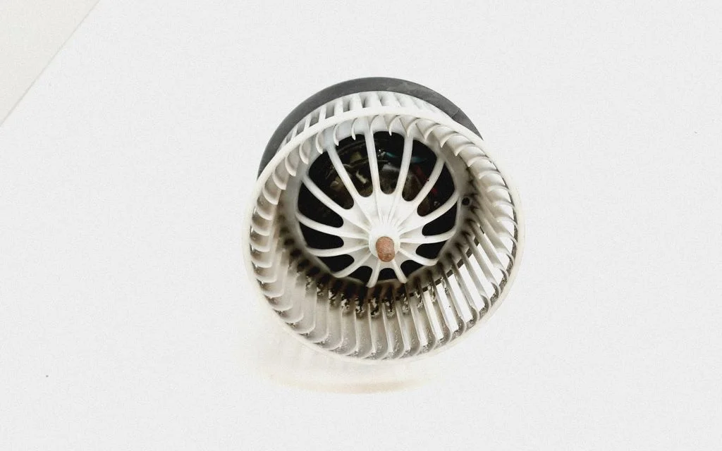 Salongipuhur 6G9N18D413AA
