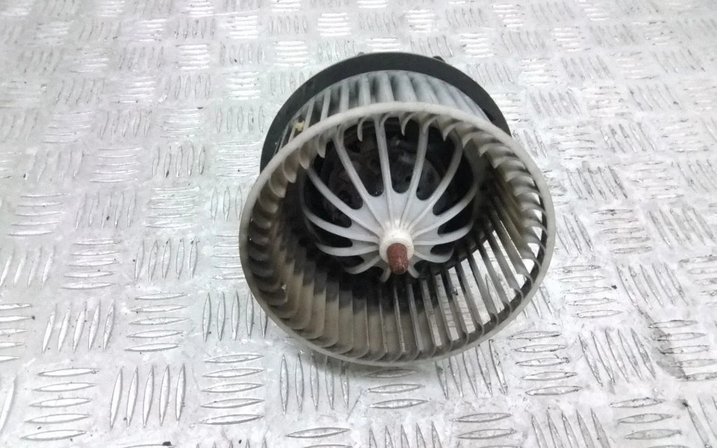 Heater fan/blower 6G9N18D413AA