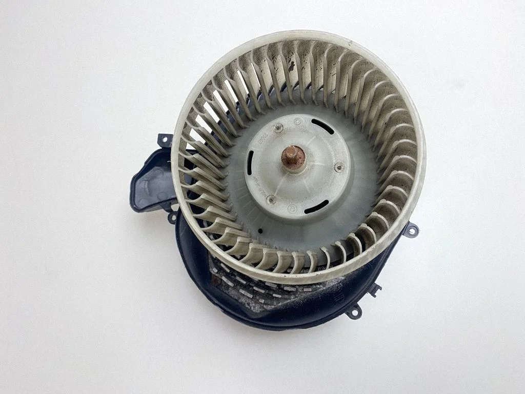 Heater fan/blower – Volvo XC90 (2003-2006)