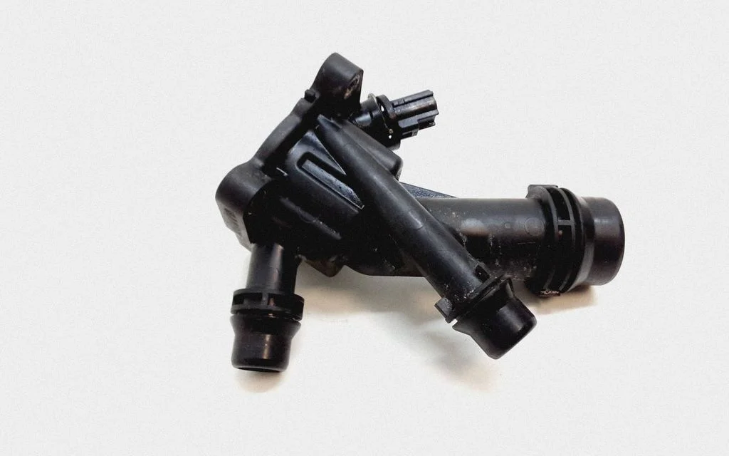 Thermostat/thermostat housing – Volvo V60 (2011-2013)