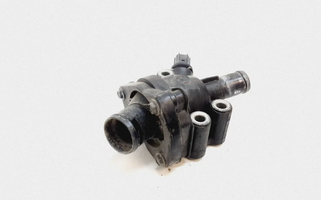 Thermostat/thermostat housing 30650810