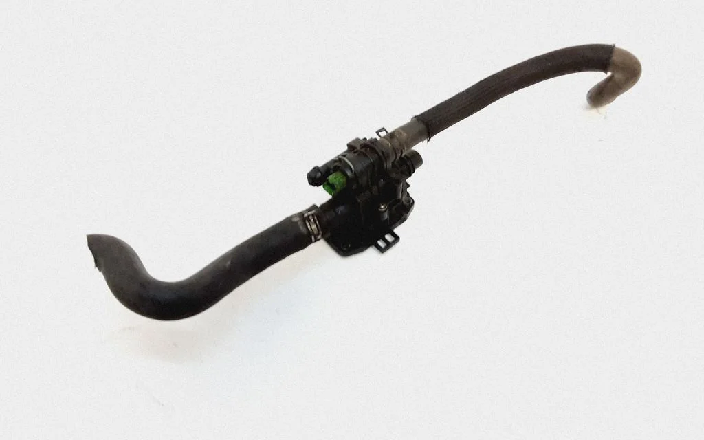 Thermostat/thermostat housing 9647767180