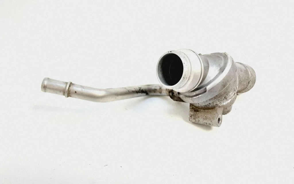 Thermostat/thermostat housing – Volvo XC60 (2009-2013)