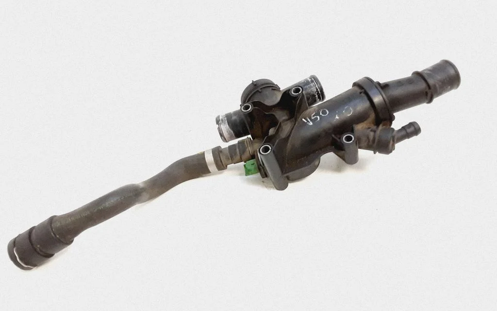 Termostaat / termostaadi korpus – Volvo V50 (2004-2007)