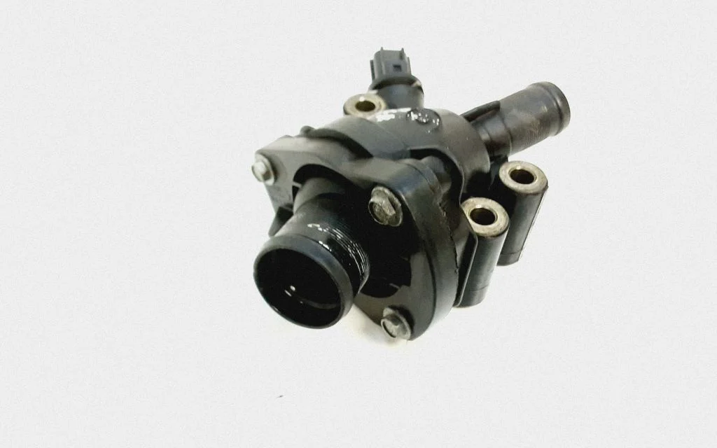 Termostaat / termostaadi korpus – Volvo S60 (2011-2013)