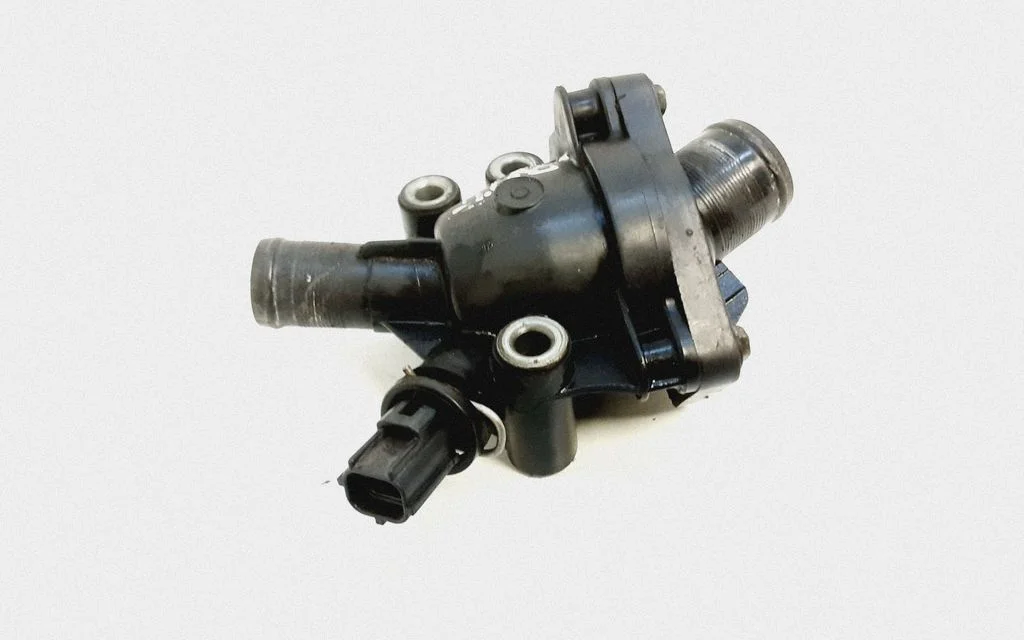 Termostaat / termostaadi korpus – Volvo V50 (2004-2007)