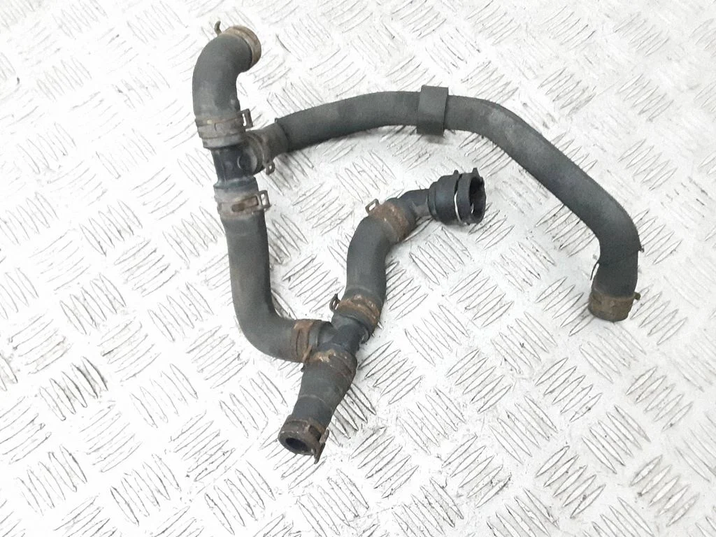 Motora dzesēšanas caurule (-es)/šļūtene (-es) 4G0122293G
