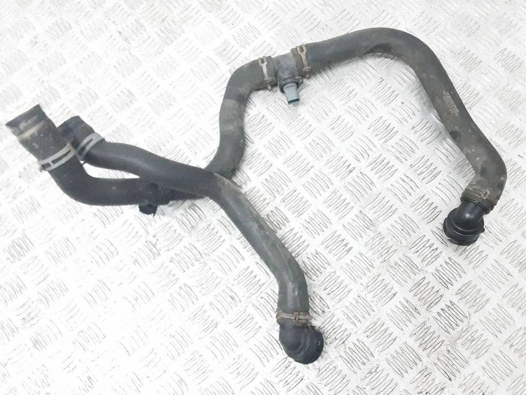 Motora dzesēšanas caurule (-es)/šļūtene (-es) 5N0121049Q