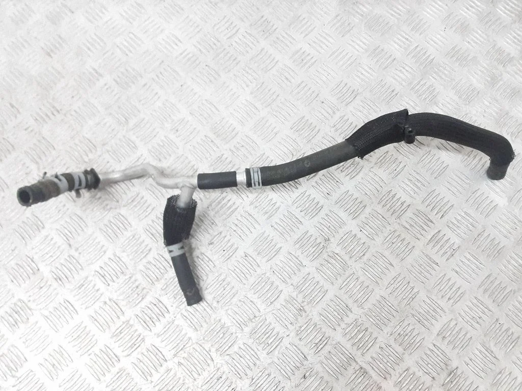 Engine coolant pipe/hose – Ford Focus (2010-2017)