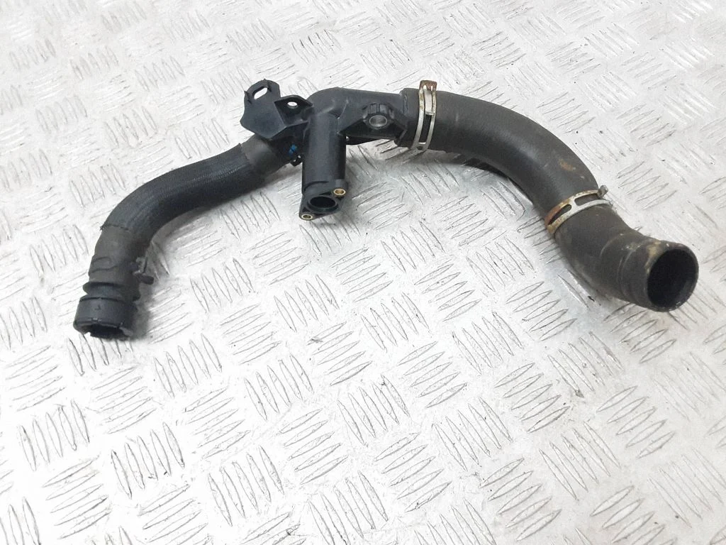 Engine coolant pipe/hose – Peugeot 3008 I (2008-2015)