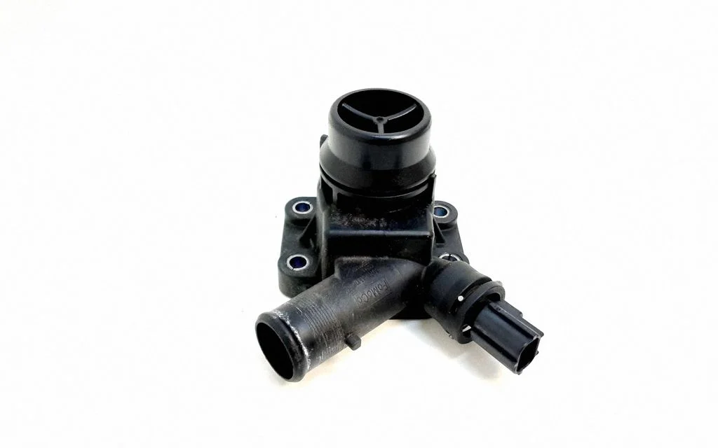 Termostaat / termostaadi korpus – Volvo XC90 (2007-2014)