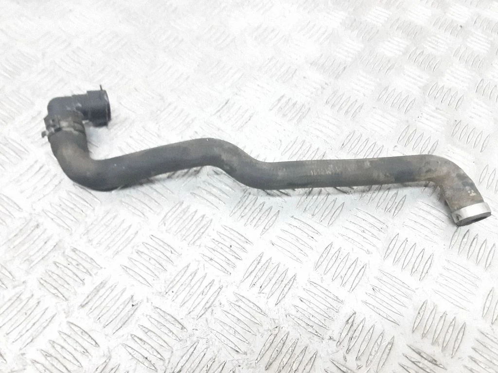 Engine coolant pipe/hose AV6118K582DC