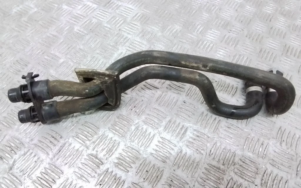 Przewody układu chłodzenia silnika 6G9118C266CF