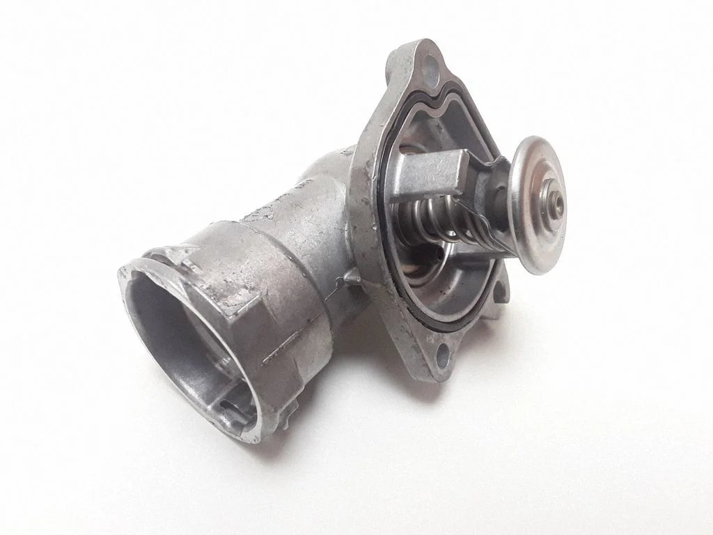 Termostaat / termostaadi korpus – Mercedes-Benz ML-klass W166 (2012-2017)