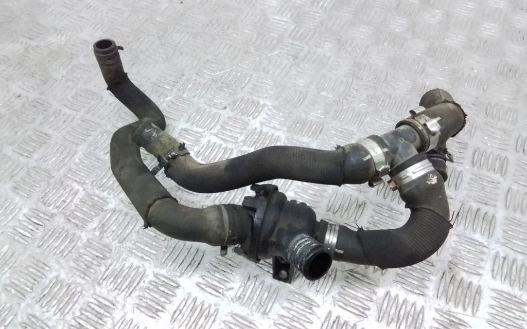 Motora dzesēšanas caurule (-es)/šļūtene (-es) 8530102